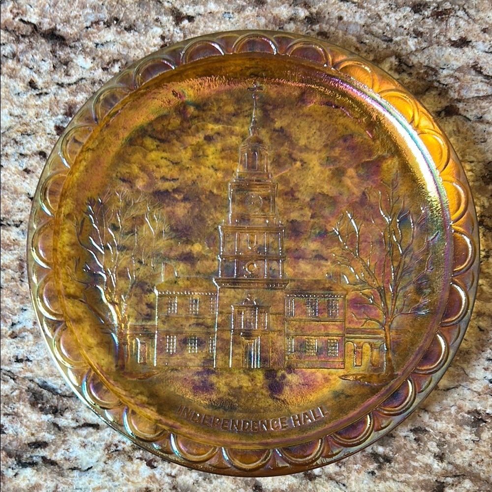 Vintage carnival glass Independence Hall Decorative Plate - Gold and Brown